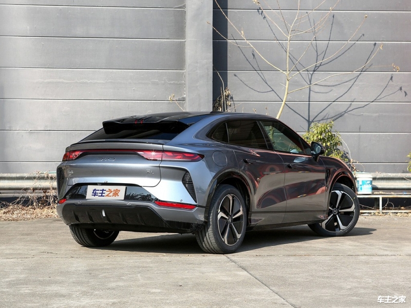 宋L EV 全部在售 2025款 2024款青白江宋L EV最高降1.40万 仅17.98万可入手