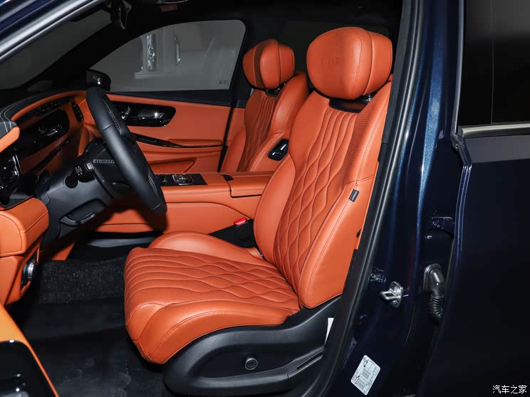 1.5T插混+标配四驱/纯电续航180km 售20.99万起 星途揽月C-DM上市