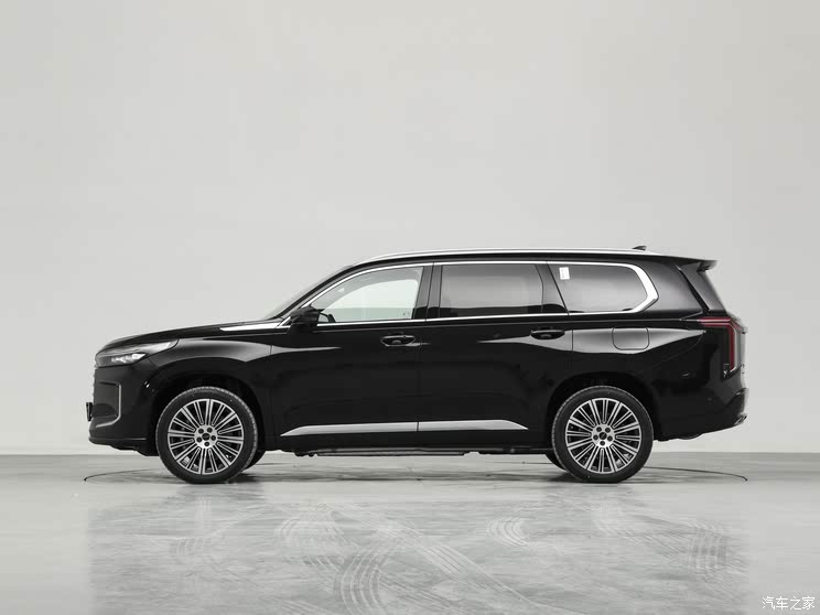 1.5T插混+标配四驱/纯电续航180km 售20.99万起 星途揽月C-DM上市