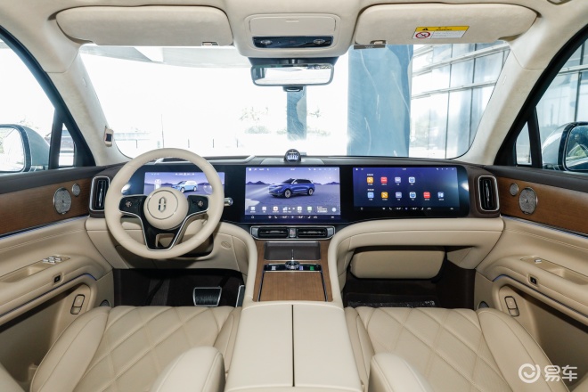 2025款问界M9上市72小时大定突破21000台 售46.98万元起