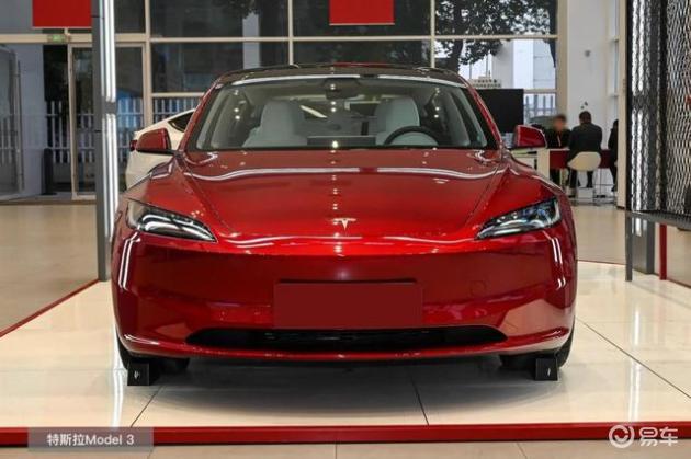 Model 3 VS 极氪007:哪款20万级纯电轿车更优