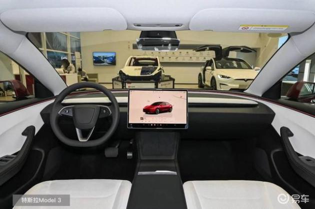 Model 3 VS 极氪007:哪款20万级纯电轿车更优