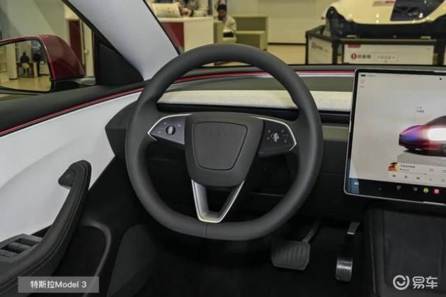 Model 3 VS 极氪007:哪款20万级纯电轿车更优