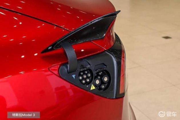 Model 3 VS 极氪007:哪款20万级纯电轿车更优