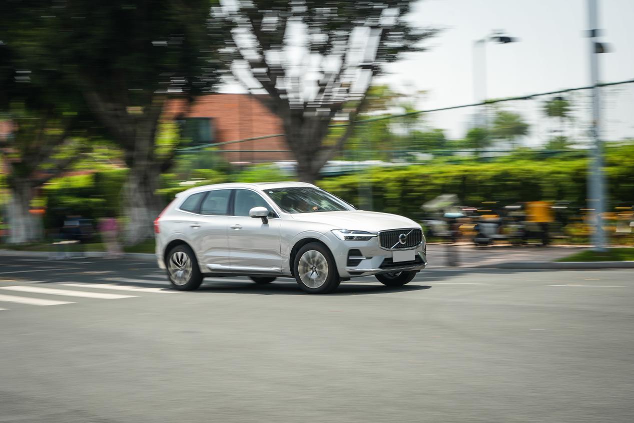 沃尔沃XC60对比宝马X3L，谁更称得上品价兼优？