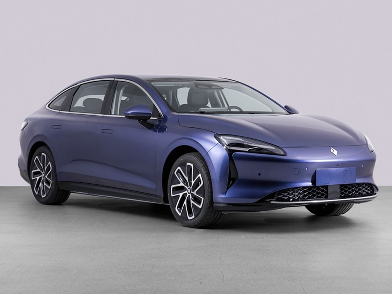 比智驾拼配置宝骏享境PK特斯拉Model Y，你会选谁？