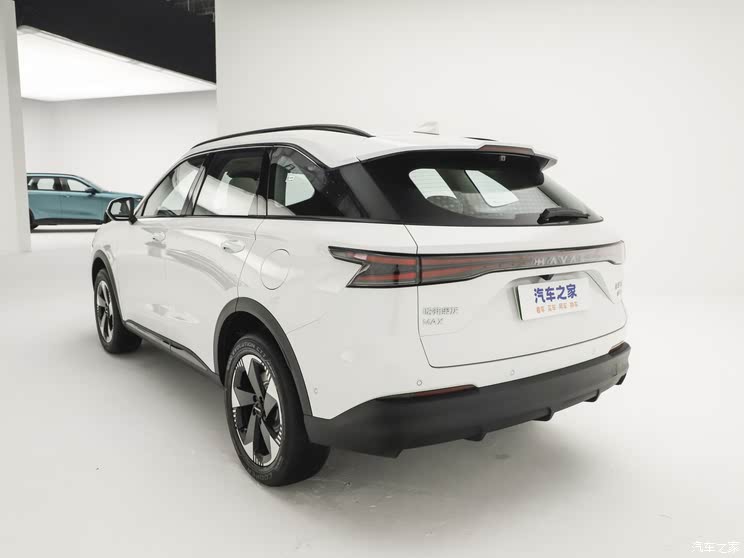 全新雷克萨斯ES/极氪9X/仰望U8L等 2025上海车展新车汇总（下）