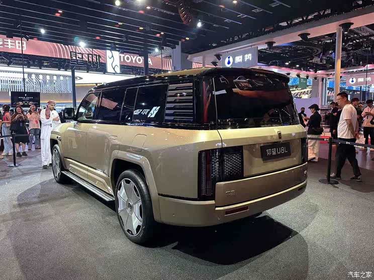 全新雷克萨斯ES/极氪9X/仰望U8L等 2025上海车展新车汇总（下）