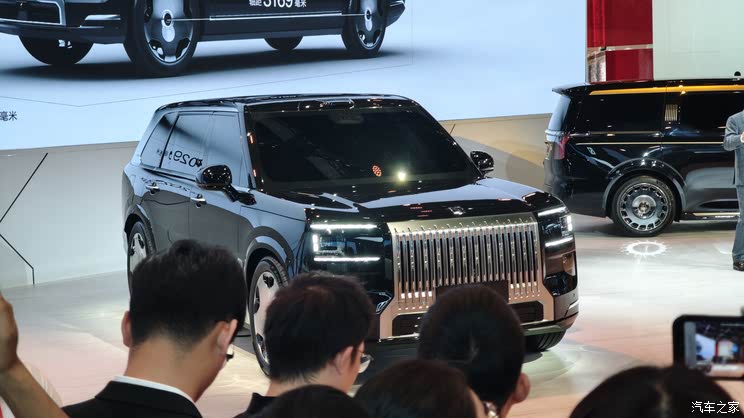 全新雷克萨斯ES/极氪9X/仰望U8L等 2025上海车展新车汇总（下）