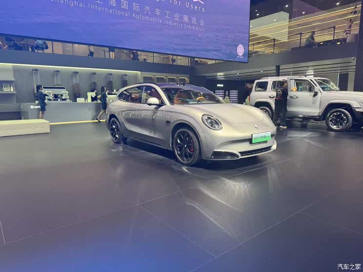 全新雷克萨斯ES/极氪9X/仰望U8L等 2025上海车展新车汇总（下）