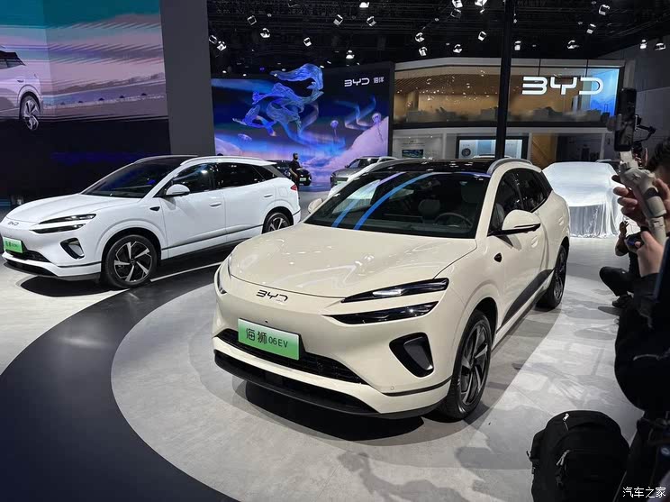 全新雷克萨斯ES/极氪9X/仰望U8L等 2025上海车展新车汇总（下）