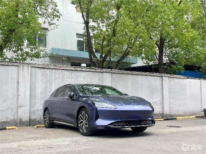 从央视合作伙伴到马术冠军赛指定用车，这台家轿凭什么破圈