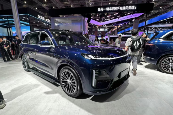 增程式6座大型SUV怎么选 深蓝S09给你揭晓答案