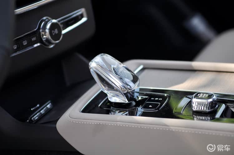 智能与年轻都有了 试驾沃尔沃全新XC90 T8七座版