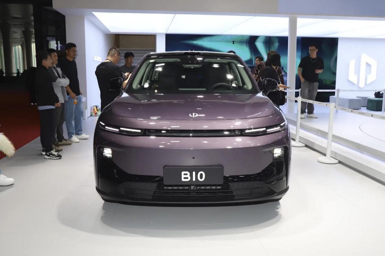 顶配之间对决，零跑B10、深蓝S05、银河E5，谁更香？