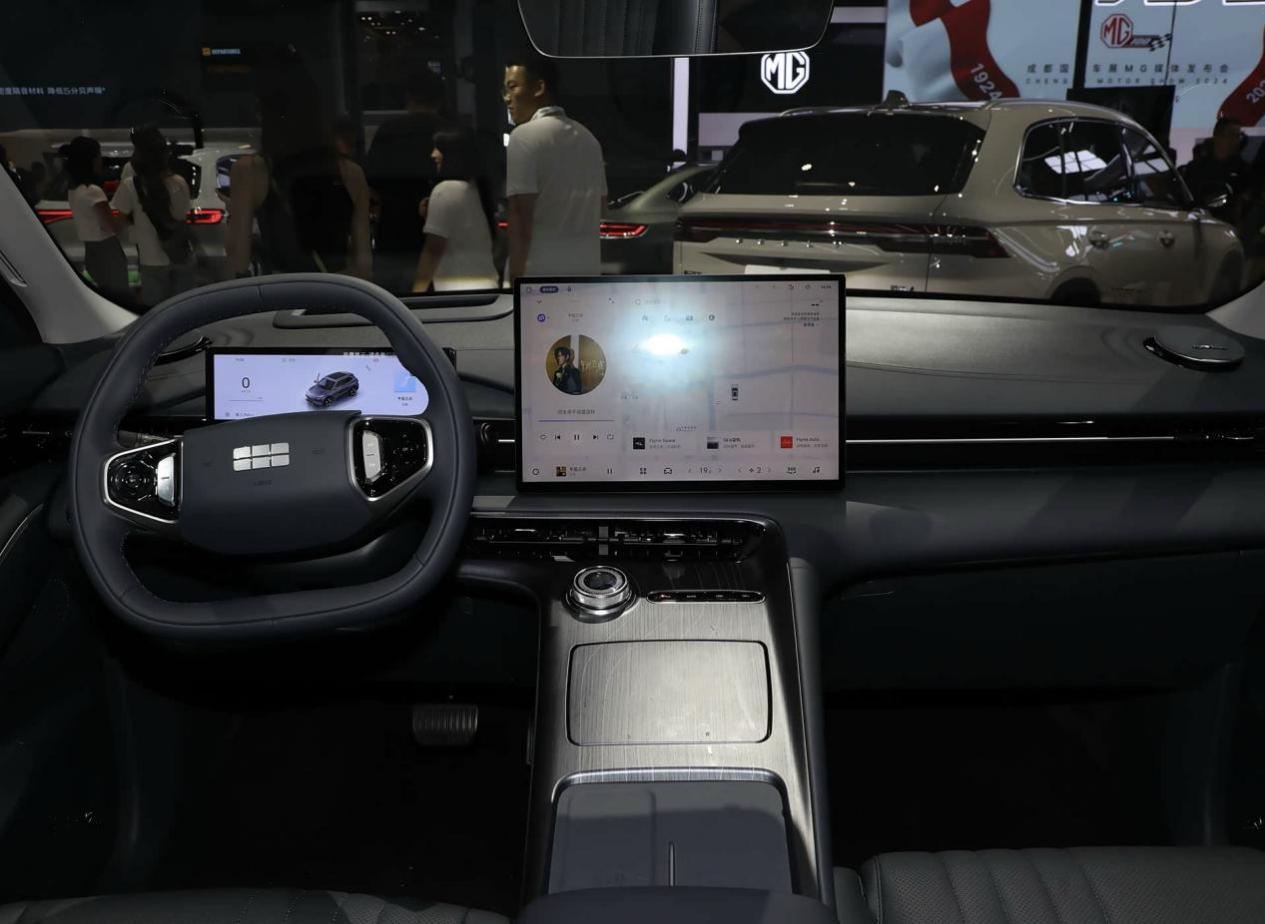 顶配之间对决，零跑B10、深蓝S05、银河E5，谁更香？