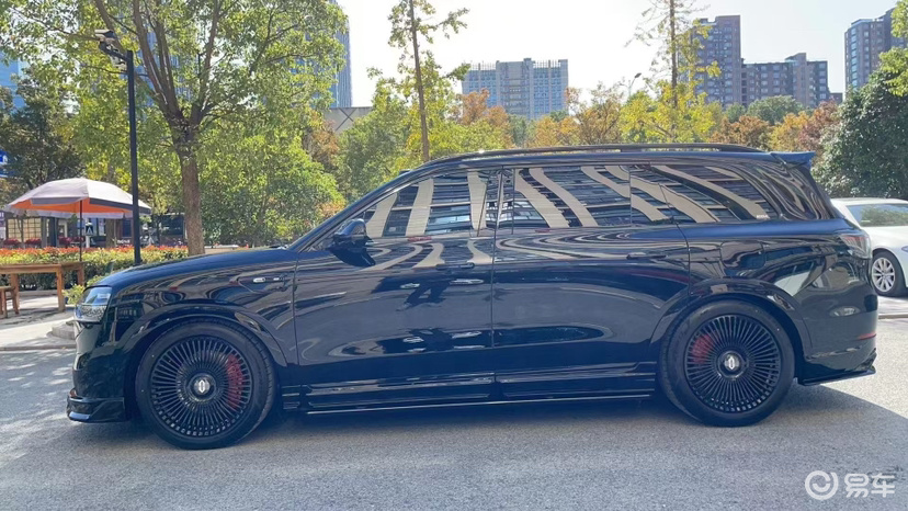 问界 M9 改 BSKT 小包围，直接逆袭成黑武士