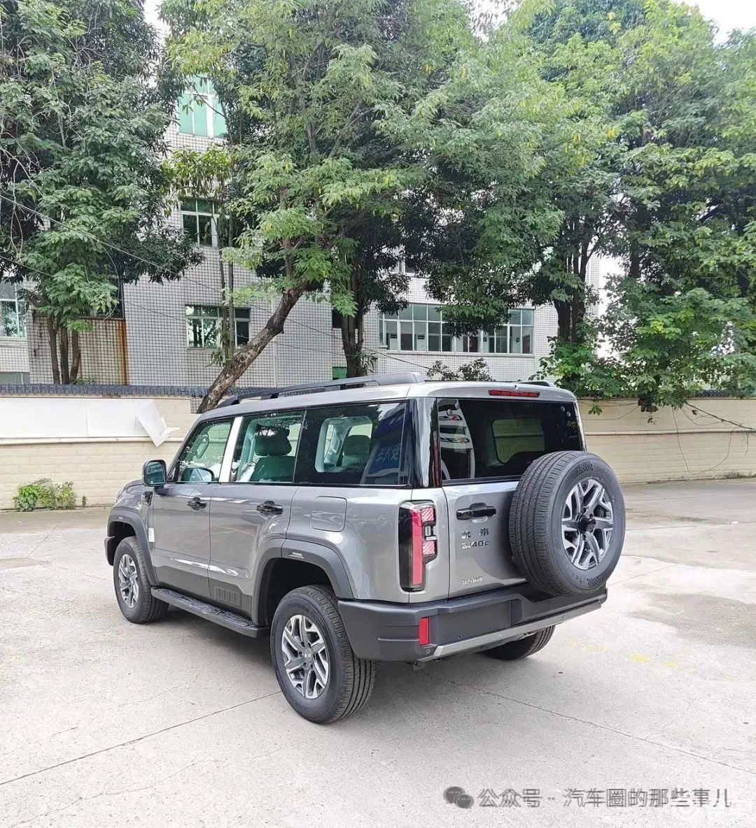 终身免费车辆保养限时享，BJ40燃油上市！