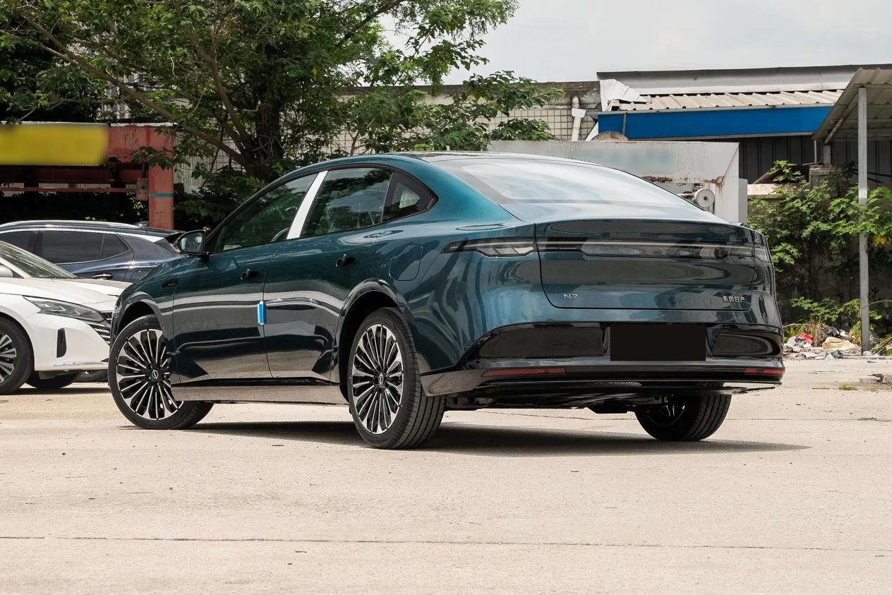 长安启源A07对比日产N7，都是家用好手，选央企还是日企