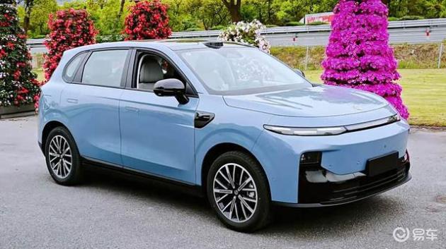 女生买车,零跑B10对比深蓝S05、领克Z20,怎么选?