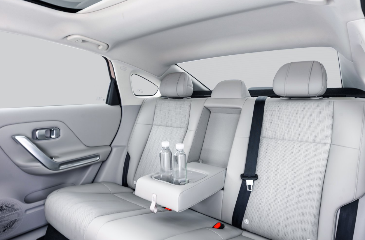 零跑B01、秦L EV、海豹06 EV深度对比,谁值得选