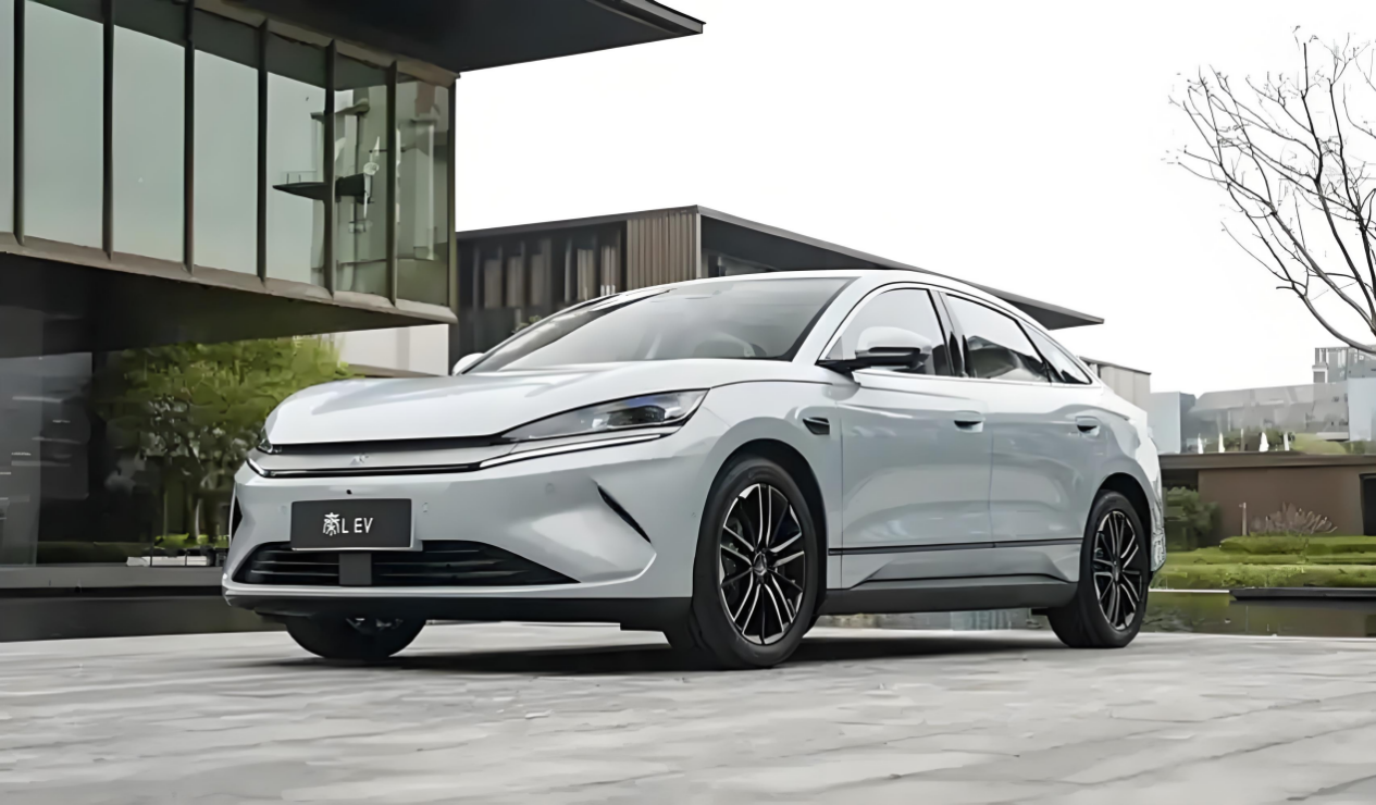 零跑B01、秦L EV、海豹06 EV深度对比,谁值得选