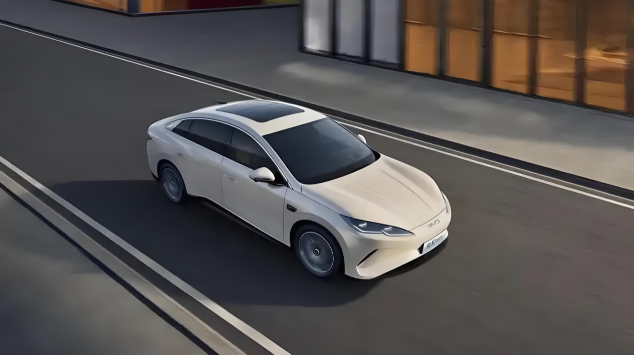 零跑B01、秦L EV、海豹06 EV深度对比,谁值得选