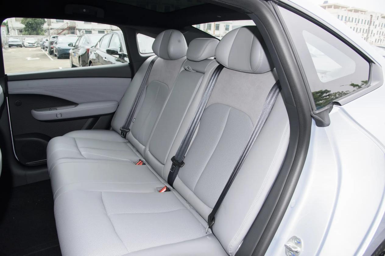 对比长安启源A07和日产N7，央企与日系新能源有何差别？