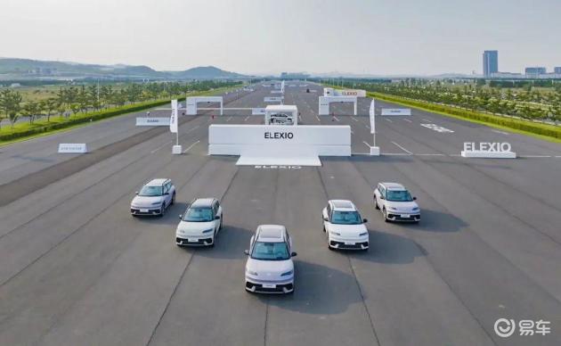 190km/h＋侧翻体验│我隐约发现EO（ELEXIO）的售价好像是……