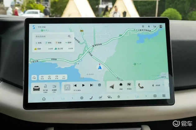 精装小公寓:选东风纳米06抑或元UP