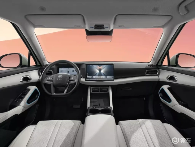 精装小公寓:选东风纳米06抑或元UP