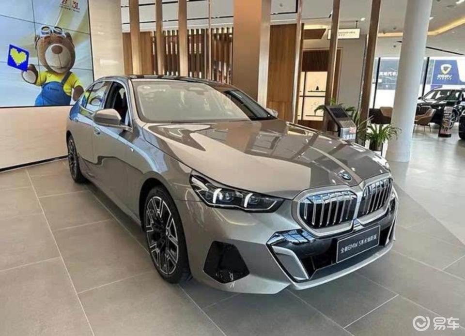 上市都说改款“失败”,如今直降15万,单月卖13299台