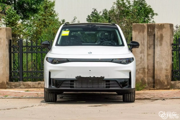 零跑C16对传祺向往S7：新能源中大型SUV王者