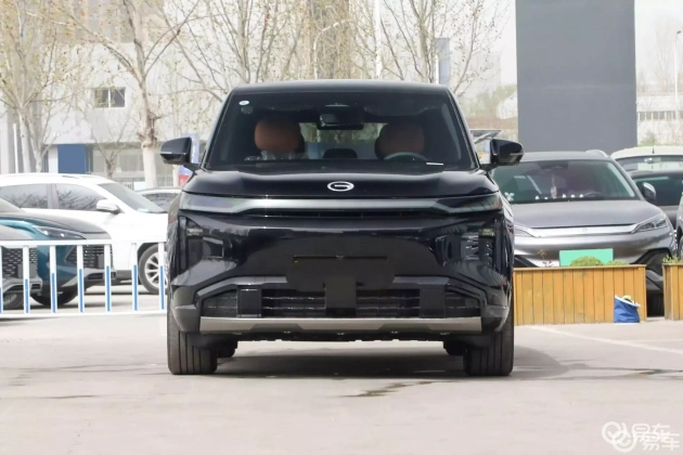 零跑C16对传祺向往S7：新能源中大型SUV王者