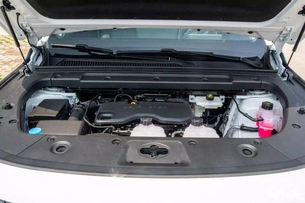 零跑C16对传祺向往S7：新能源中大型SUV王者