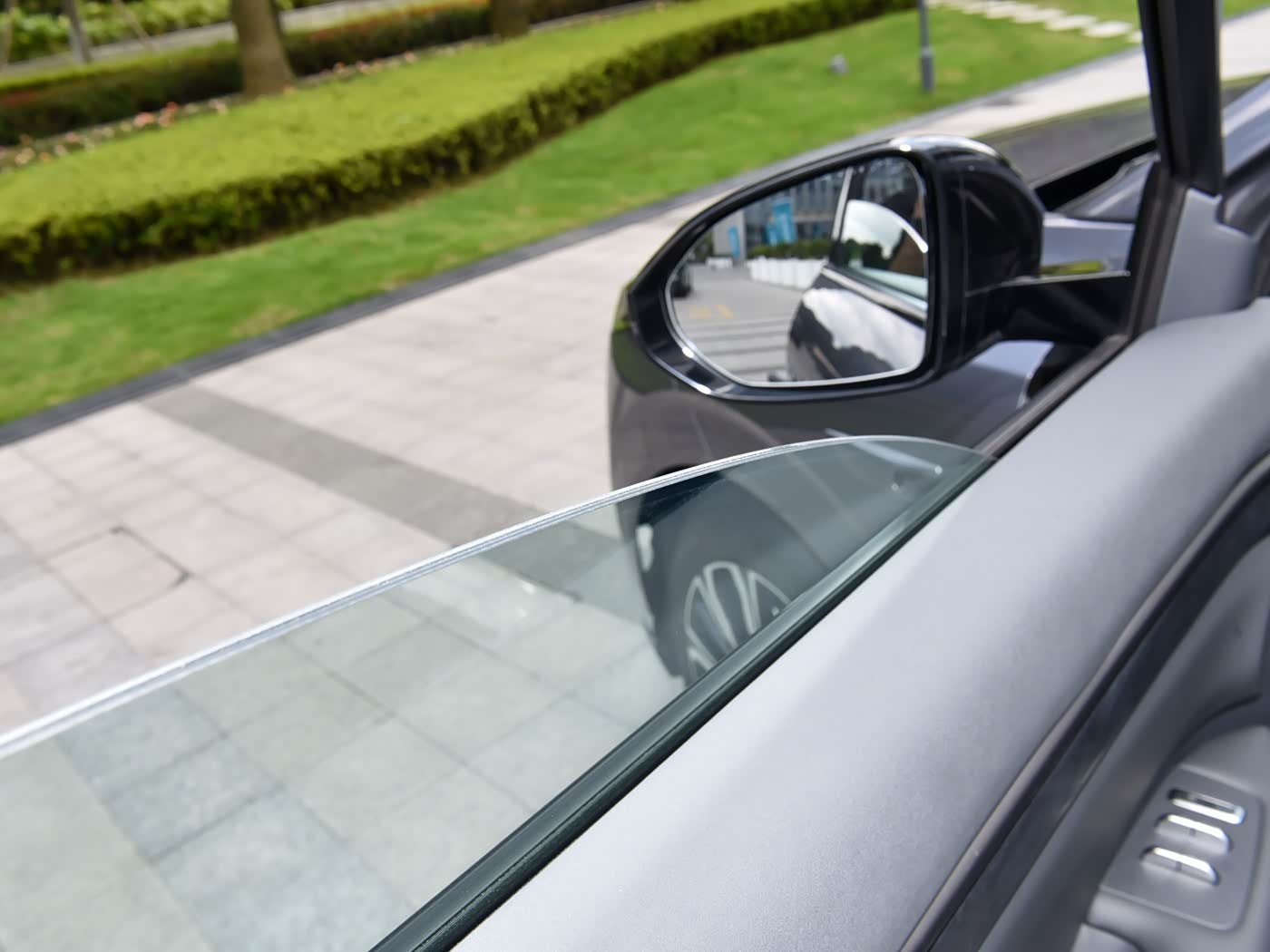 17.36万元起 2026款东风奕派eπ008六座版上市