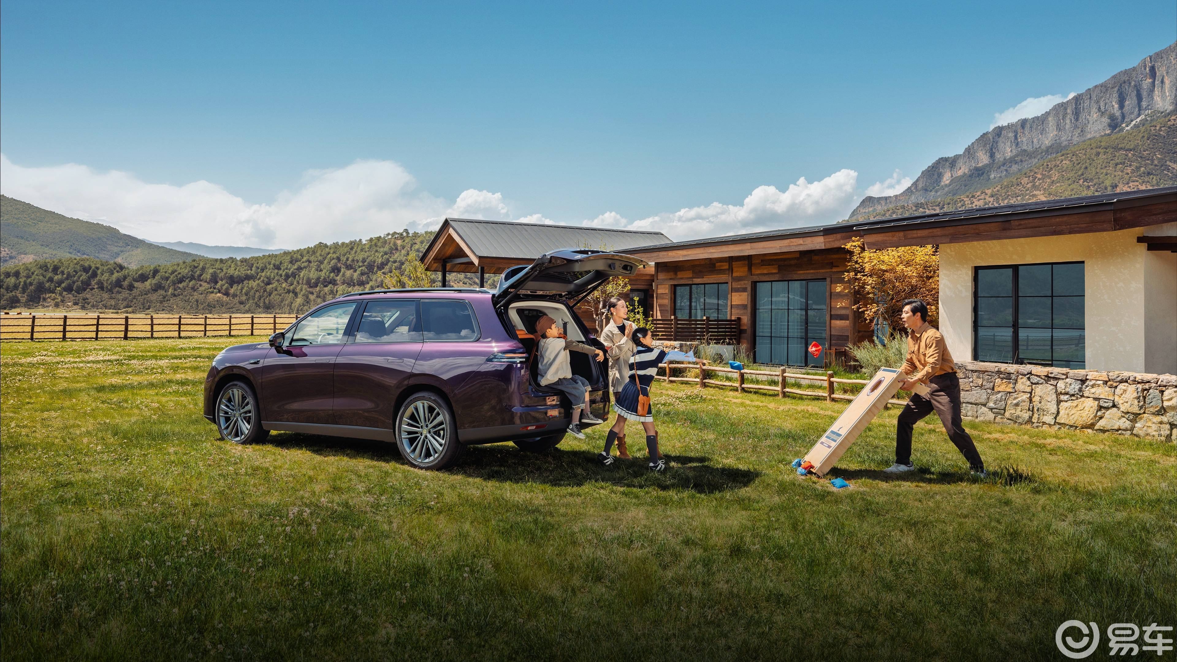 20万级大六座SUV！eπ008与零跑C16，谁更实用？