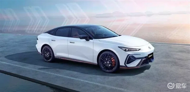 长安UNI-V vs 领克03：家用选哪个？轻松决策指南