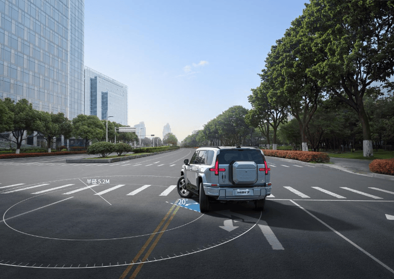 标配50.4度宁德时代骁遥电池，猛士M817 Max+版36.99万上市，智能越野多了个“狠角色”