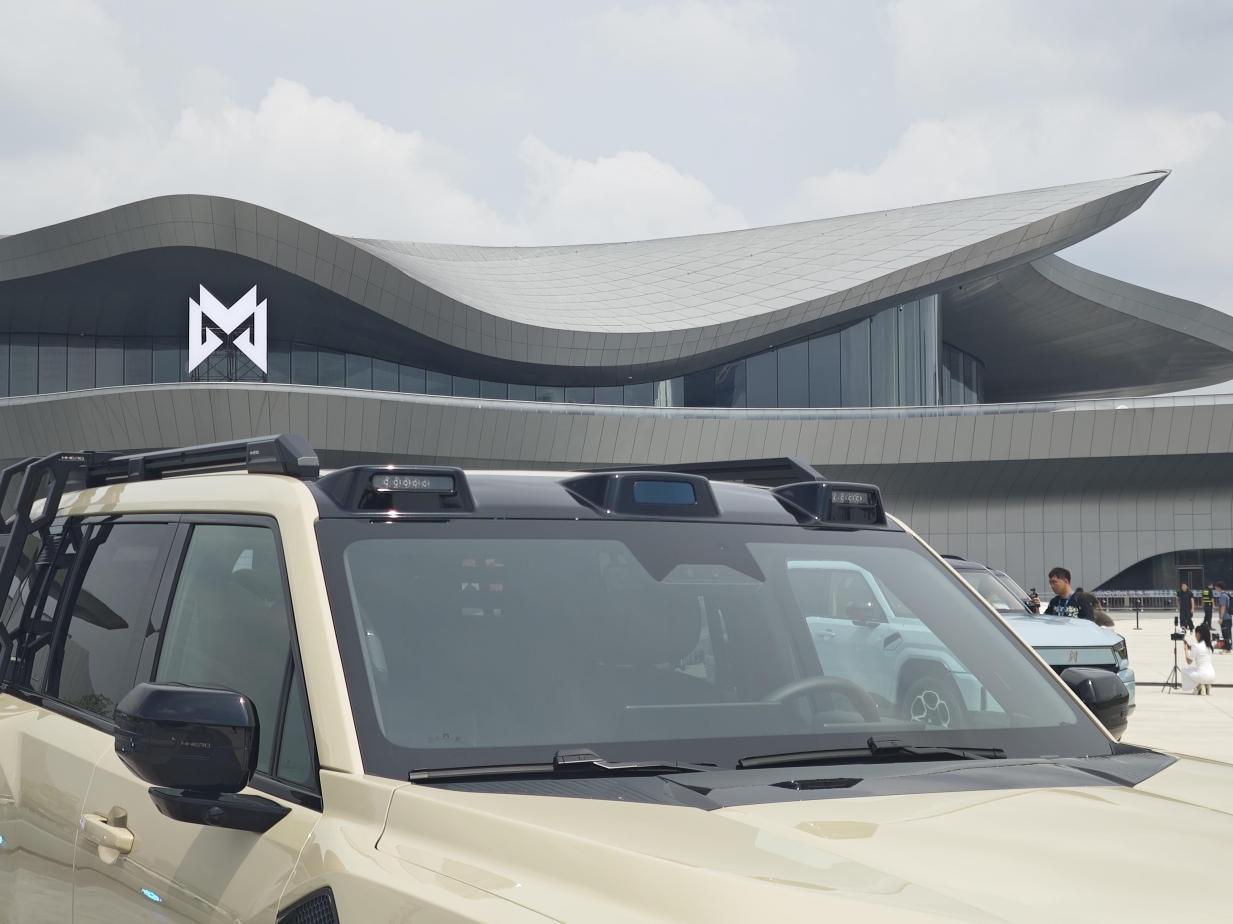 31.99万起!东风+华为+硬派越野猛士M817正式上市