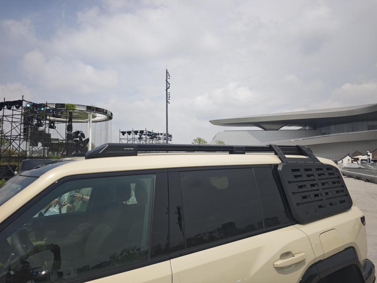 31.99万起!东风+华为+硬派越野猛士M817正式上市