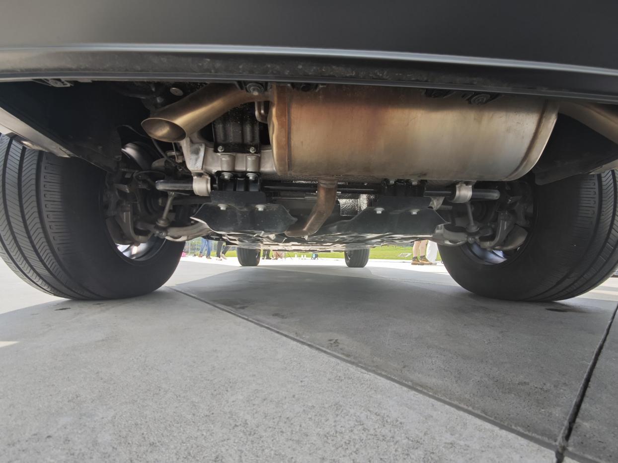 31.99万起!东风+华为+硬派越野猛士M817正式上市