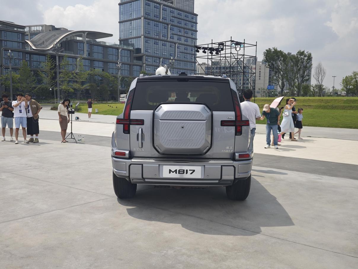31.99万起!东风+华为+硬派越野猛士M817正式上市