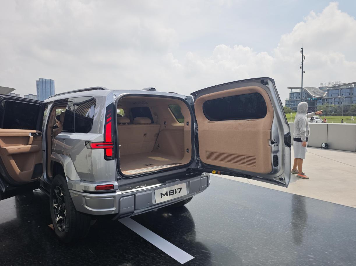 31.99万起!东风+华为+硬派越野猛士M817正式上市