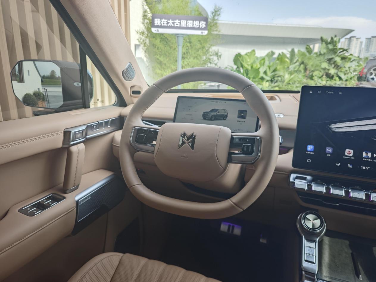 31.99万起!东风+华为+硬派越野猛士M817正式上市