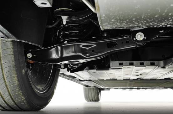 捷途山海L7 PLUS预售，选它还是启源Q07？