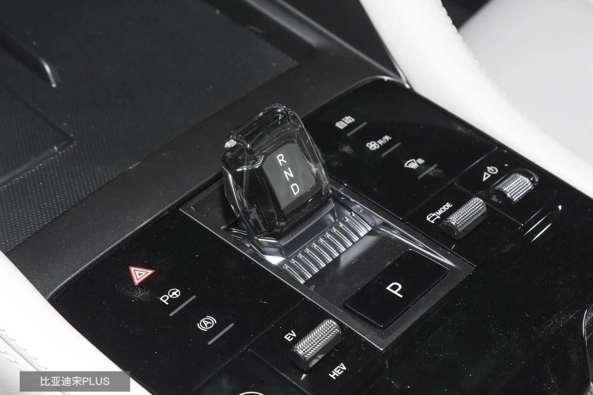 限时13.99万捷途山海L7 PLUS能比过宋PLUS吗