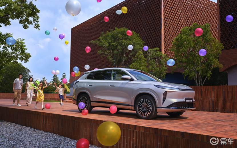 东风风神L8预售12.99万元起 打造舒适豪华座舱