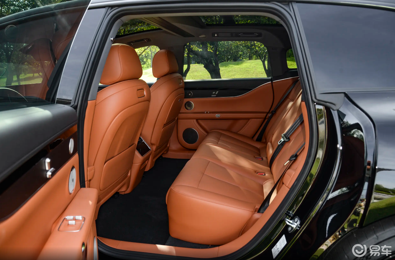 新势力“瓦罐”有点东西,享界S9T预售32.8万起