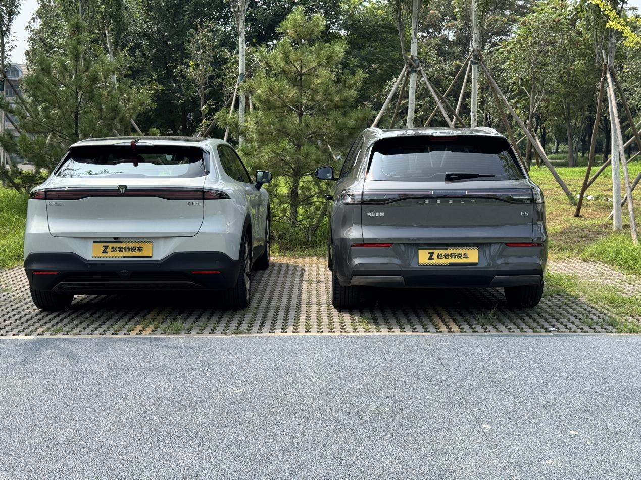 10-15万纯电SUV出新品，深蓝S05和银河E5谁更值